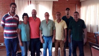 VEREADORES PARTICIPAM DE REUNIÃO COM O PREFEITO MUNICIPAL VEREADORES PARTICIPAM DE REUNIÃO COM O PREFEITO MUNICIPAL